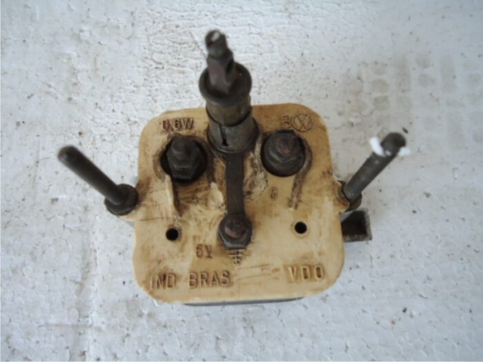 MARCADOR DE COMBUSTIVEL FUSCA 6 VOLTS USADO - 7159-15A3