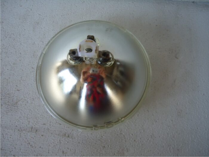 SEALED BEAM UNIVERSAL  180 MM 12 VOLTS -  8797-11B9