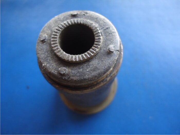 Bucha Inferior Suspensão Dianteira Opala par 80/84 - Image 2