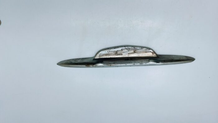 Friso Emblema Porta-Malas Chevrolet 1952