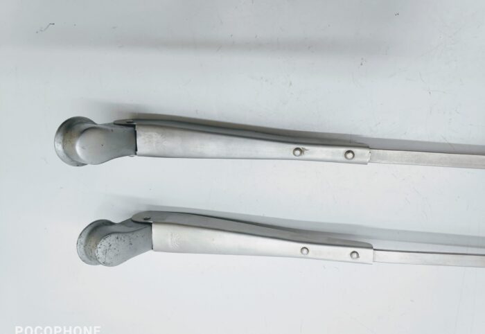 Braço limpador para brisa  Galaxié 410mm usado- - Image 2
