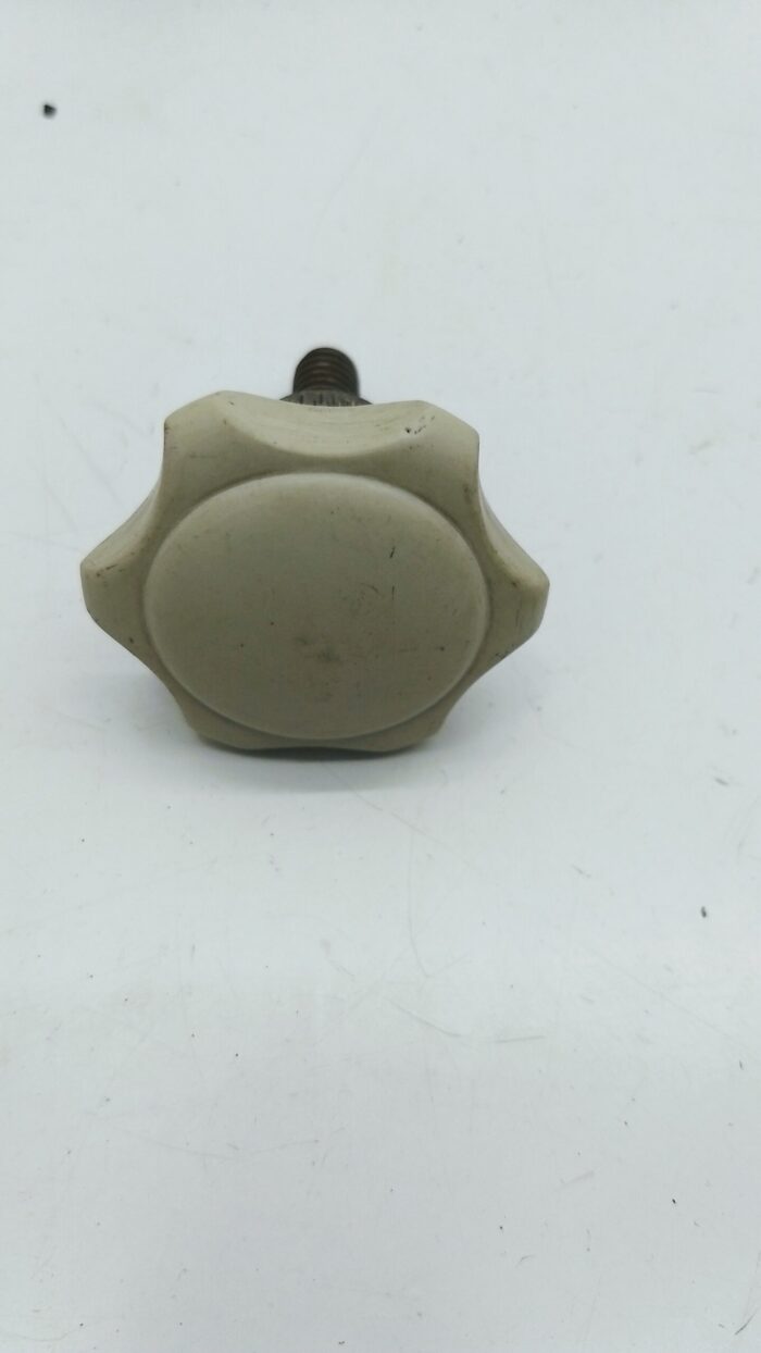 Botão do Ar quente do fusca  está Quebrado .Veja Foto