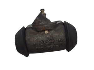 Cilindro Roda dianteira Esquerda Rural e F75 -