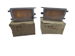 Lanterna Pisca Golf 95/98 Par Original VW 1H953156A